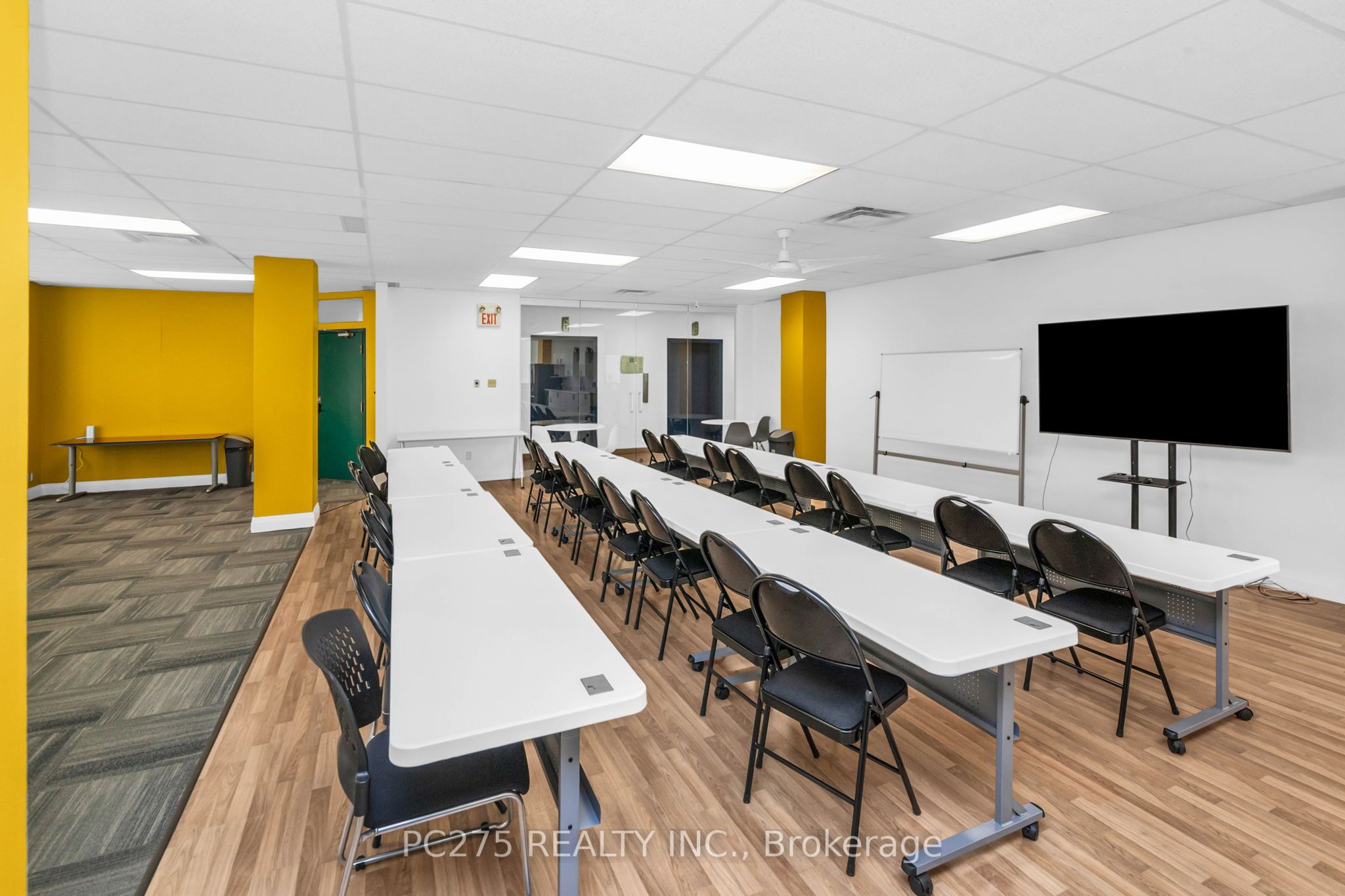#302 - 120 Eglinton Avenue Property Photo 1