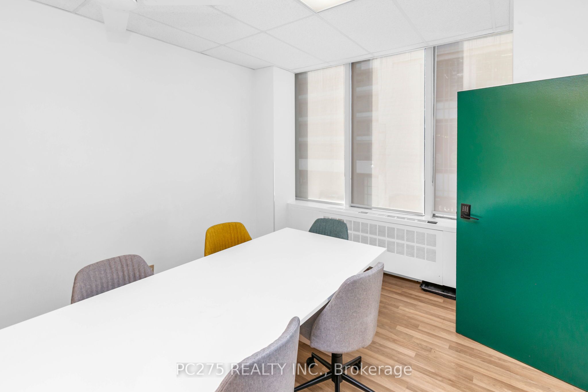#302 - 120 Eglinton Avenue Property Photo 8
