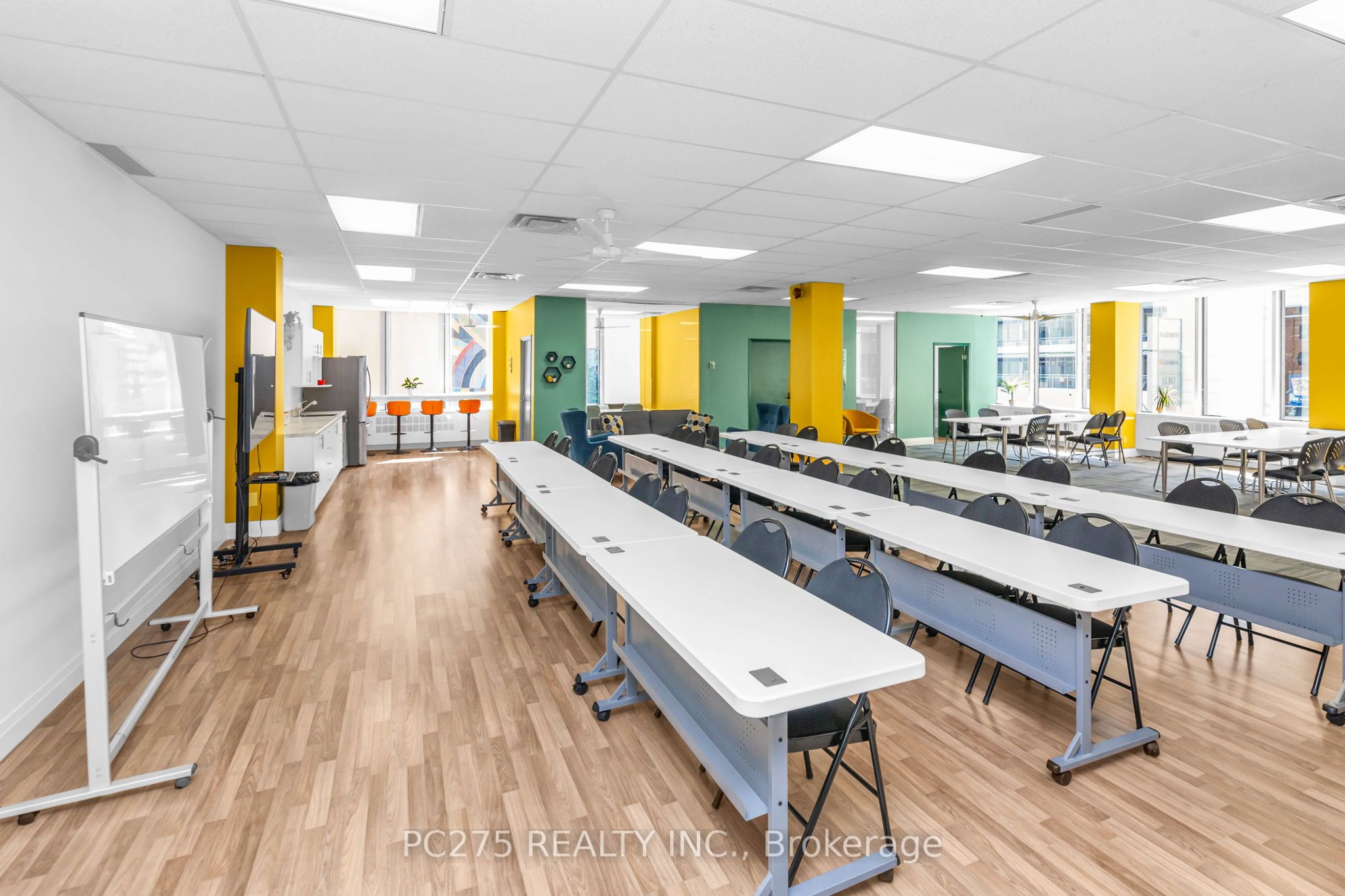 #302 - 120 Eglinton Avenue Property Photo 11