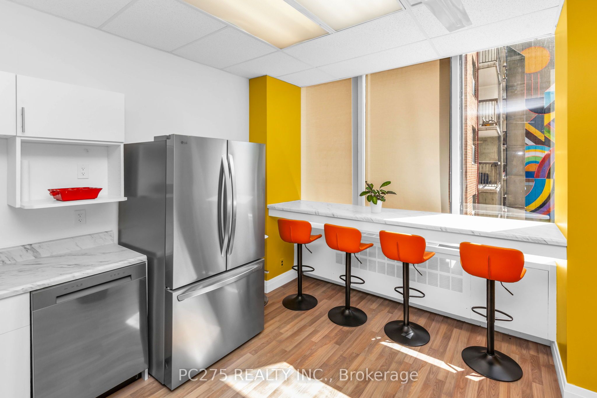 #302 - 120 Eglinton Avenue Property Photo 14