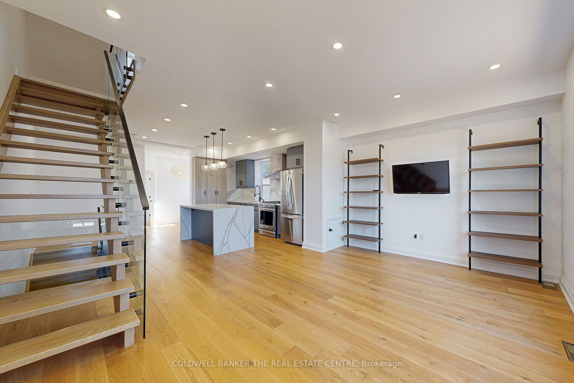351 Clinton Street Property Photo 19