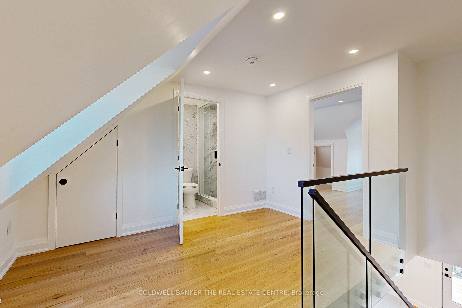 351 Clinton Street Property Photo 29