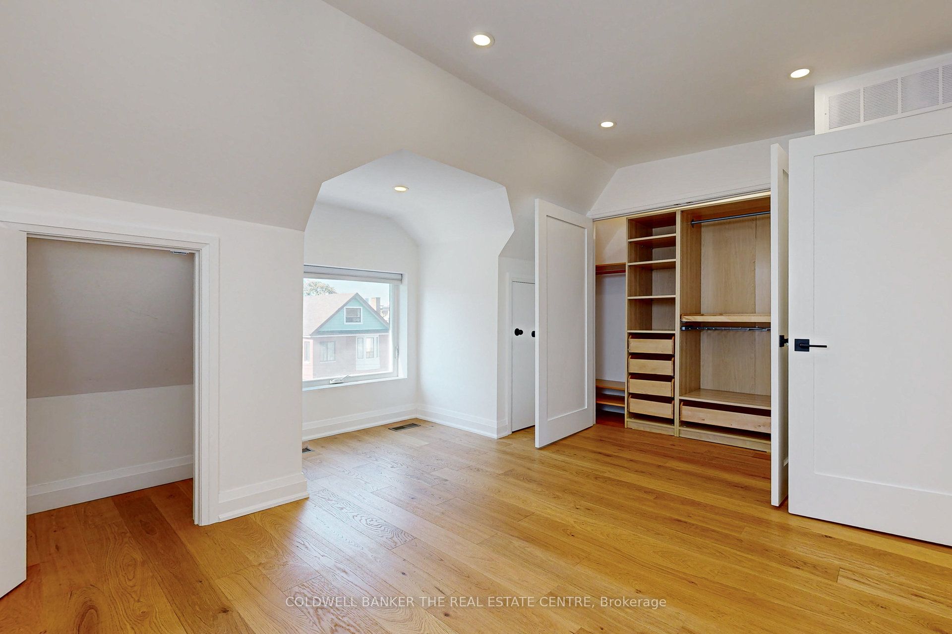351 Clinton Street Property Photo 31