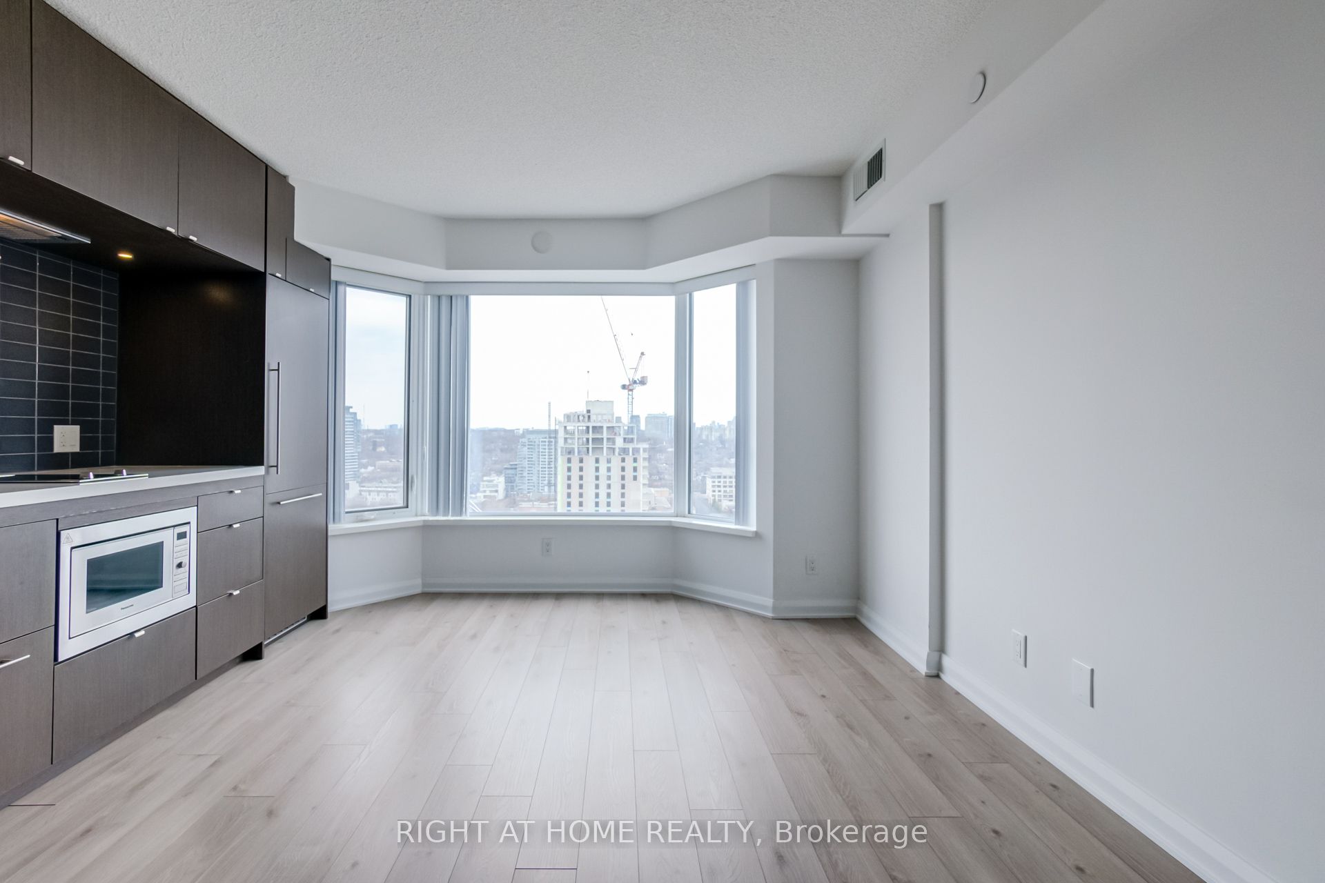 #2601 - 155 Yorkville Avenue Property Photo 1