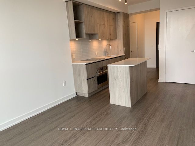 #1110 - 1 Yorkville Avenue Property Photo 2