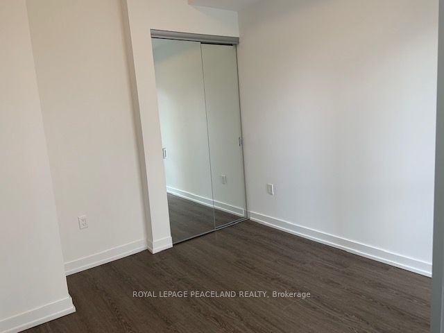 #1110 - 1 Yorkville Avenue Property Photo 4