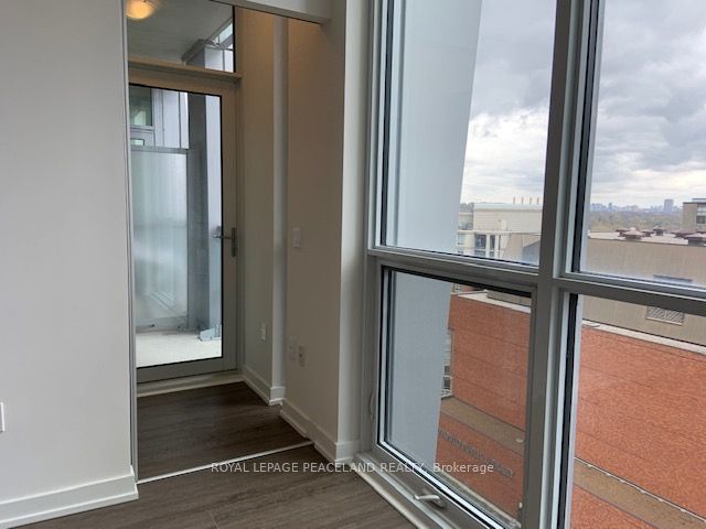 #1110 - 1 Yorkville Avenue Property Photo 6