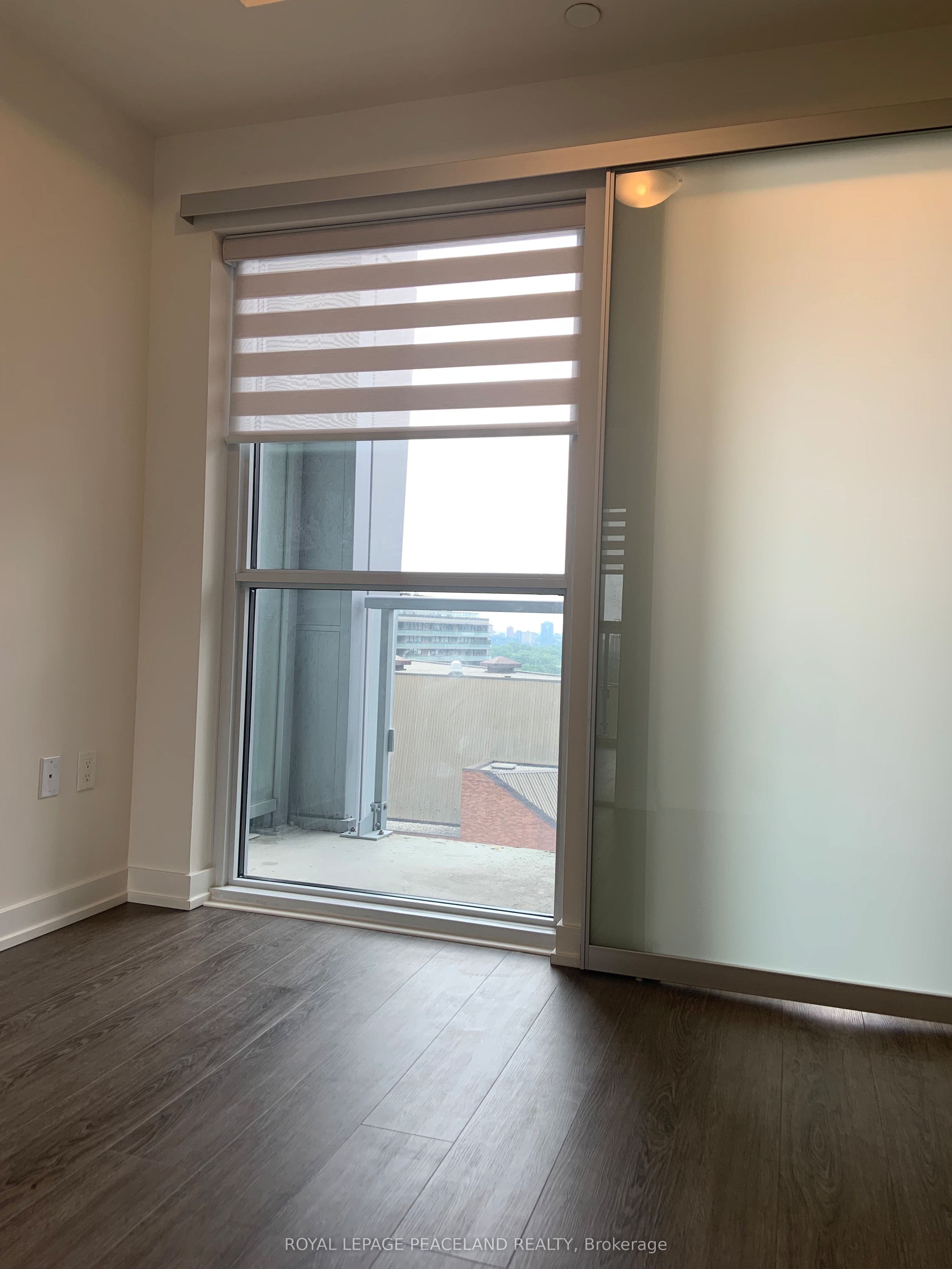 #1110 - 1 Yorkville Avenue Property Photo 7