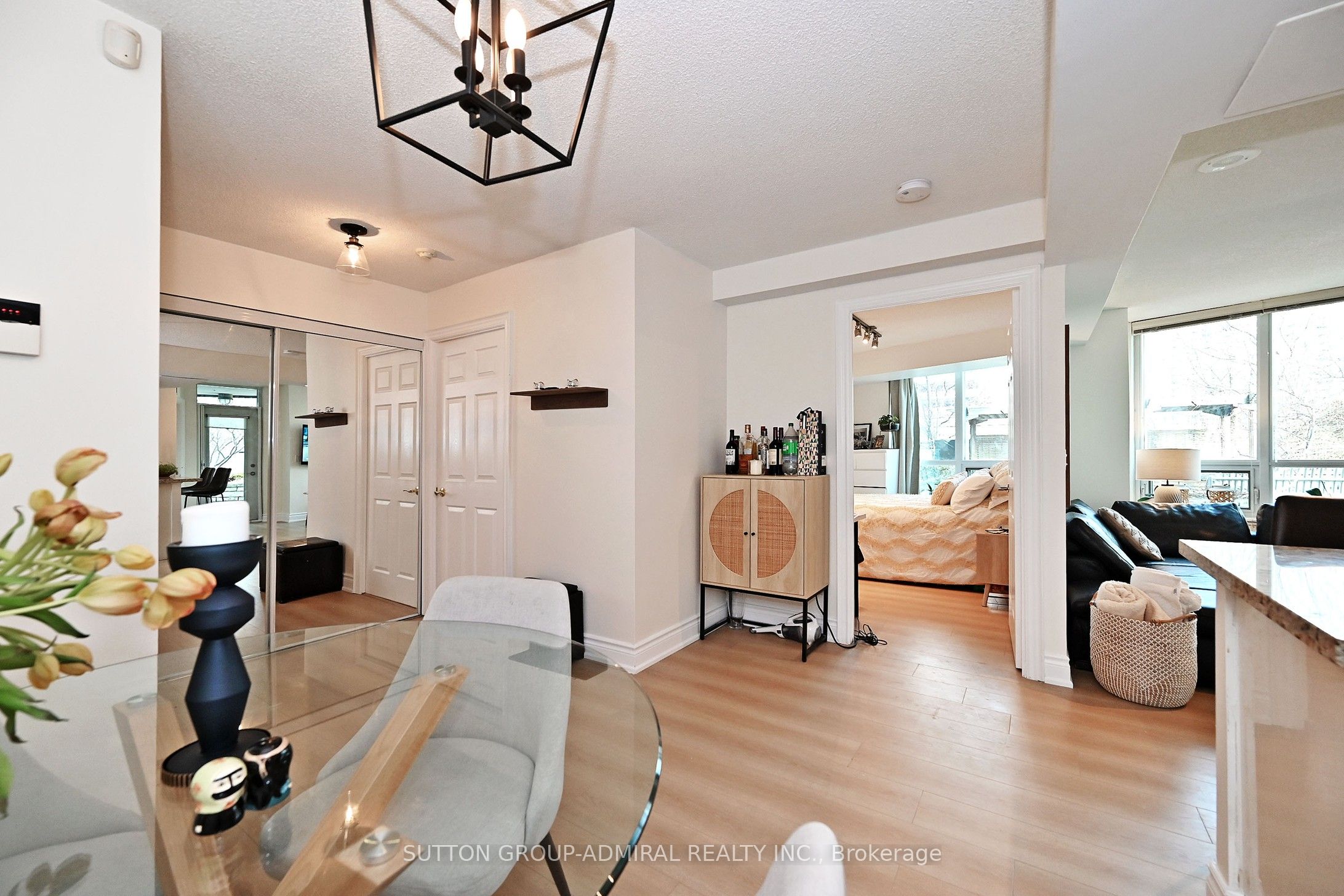 15 Greenview Avenue 305 Property Photo 25