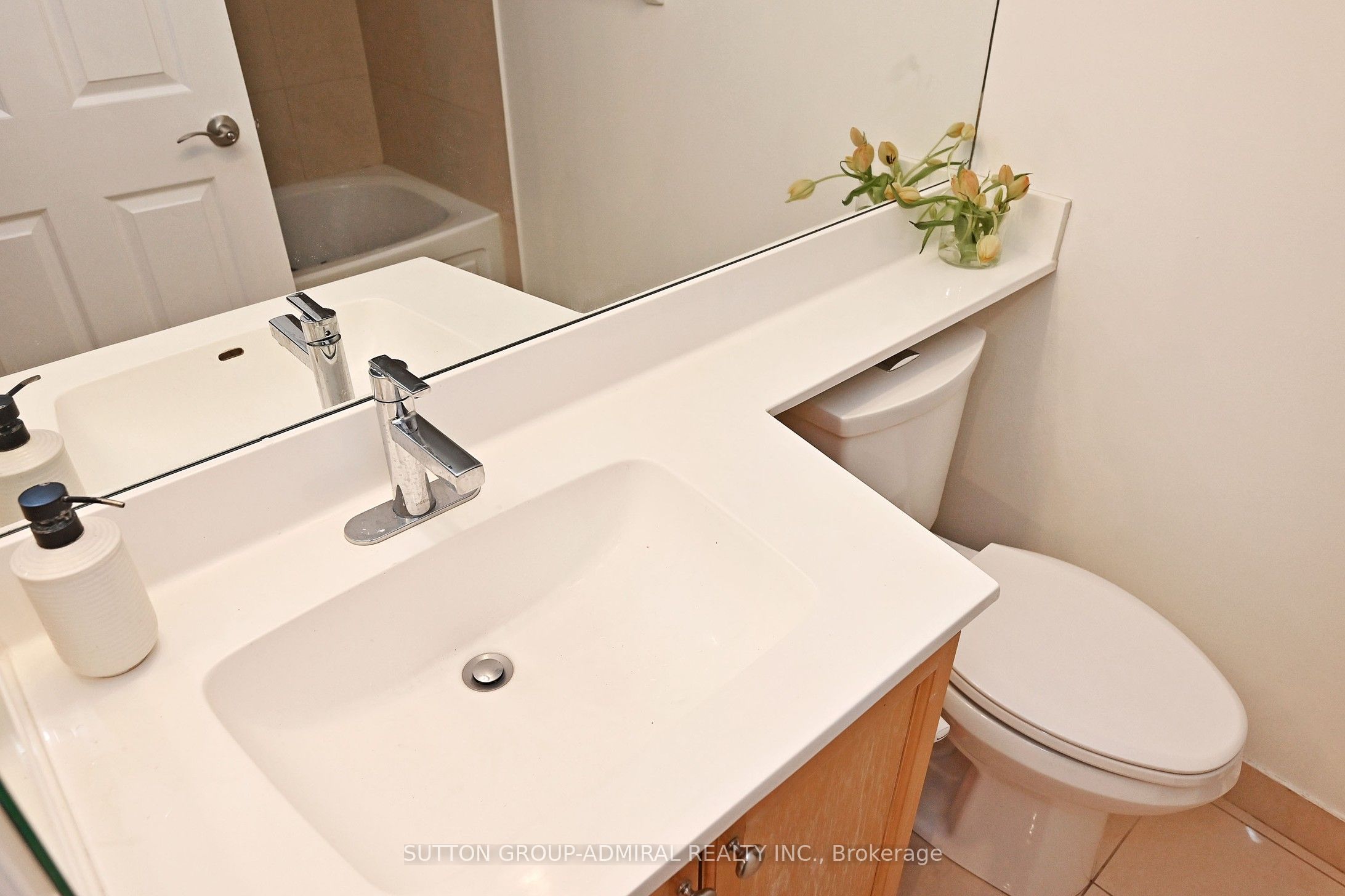15 Greenview Avenue 305 Property Photo 34