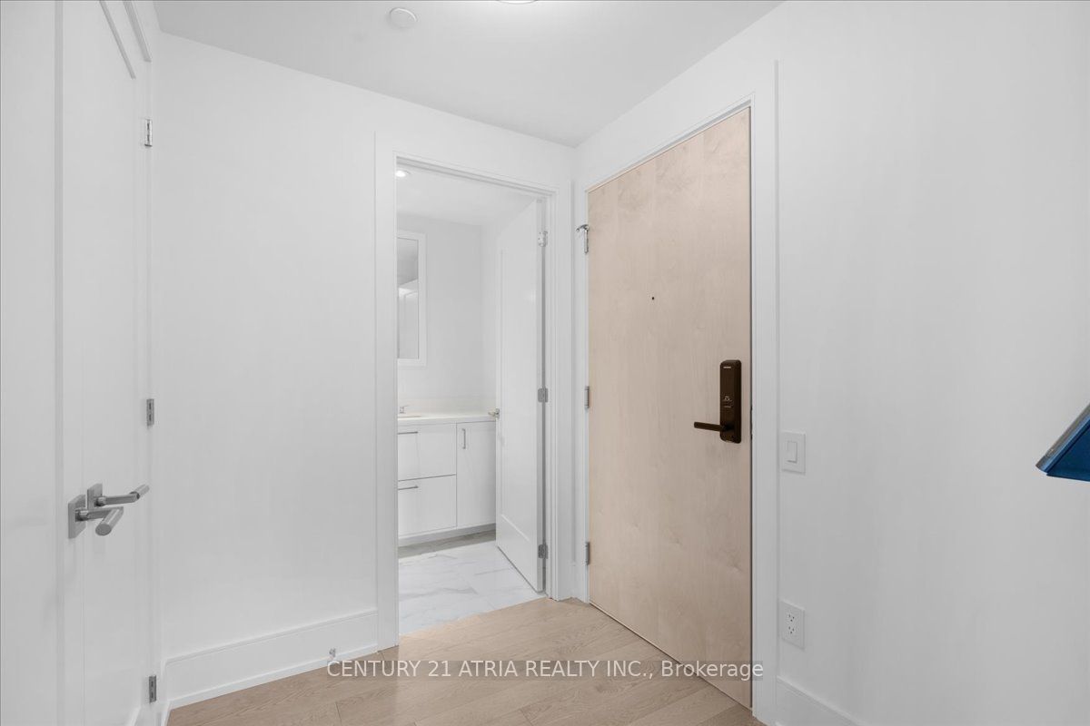 155 Merchants' Wharf N/a 501 Property Photo 4