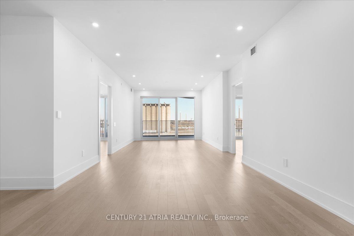 155 Merchants' Wharf N/a 501 Property Photo 12