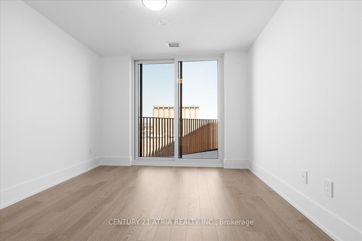 155 Merchants' Wharf N/a 501 Property Photo 18