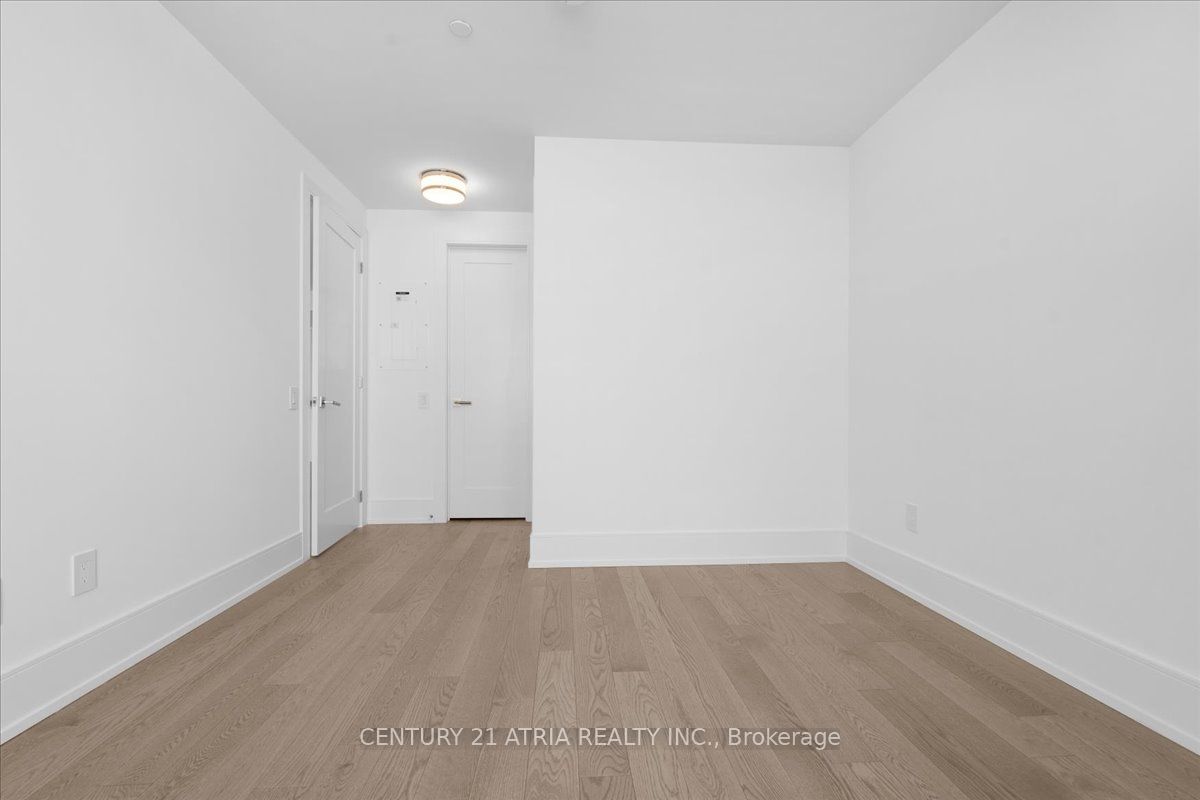155 Merchants' Wharf N/a 501 Property Photo 19