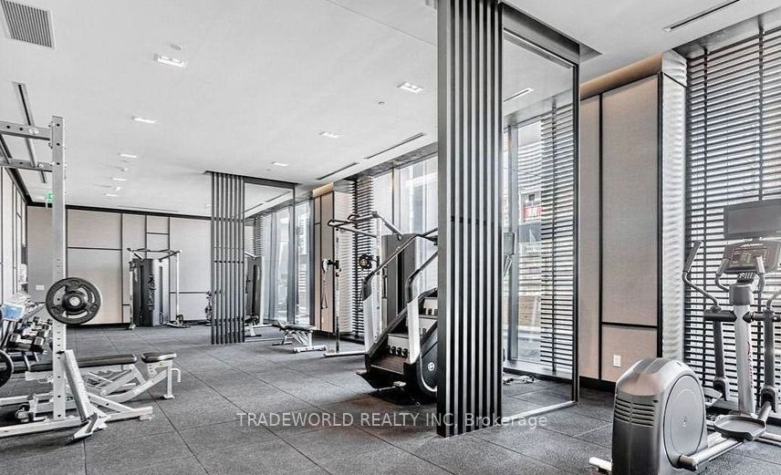 #2403 - 501 Yonge Street Property Photo 19
