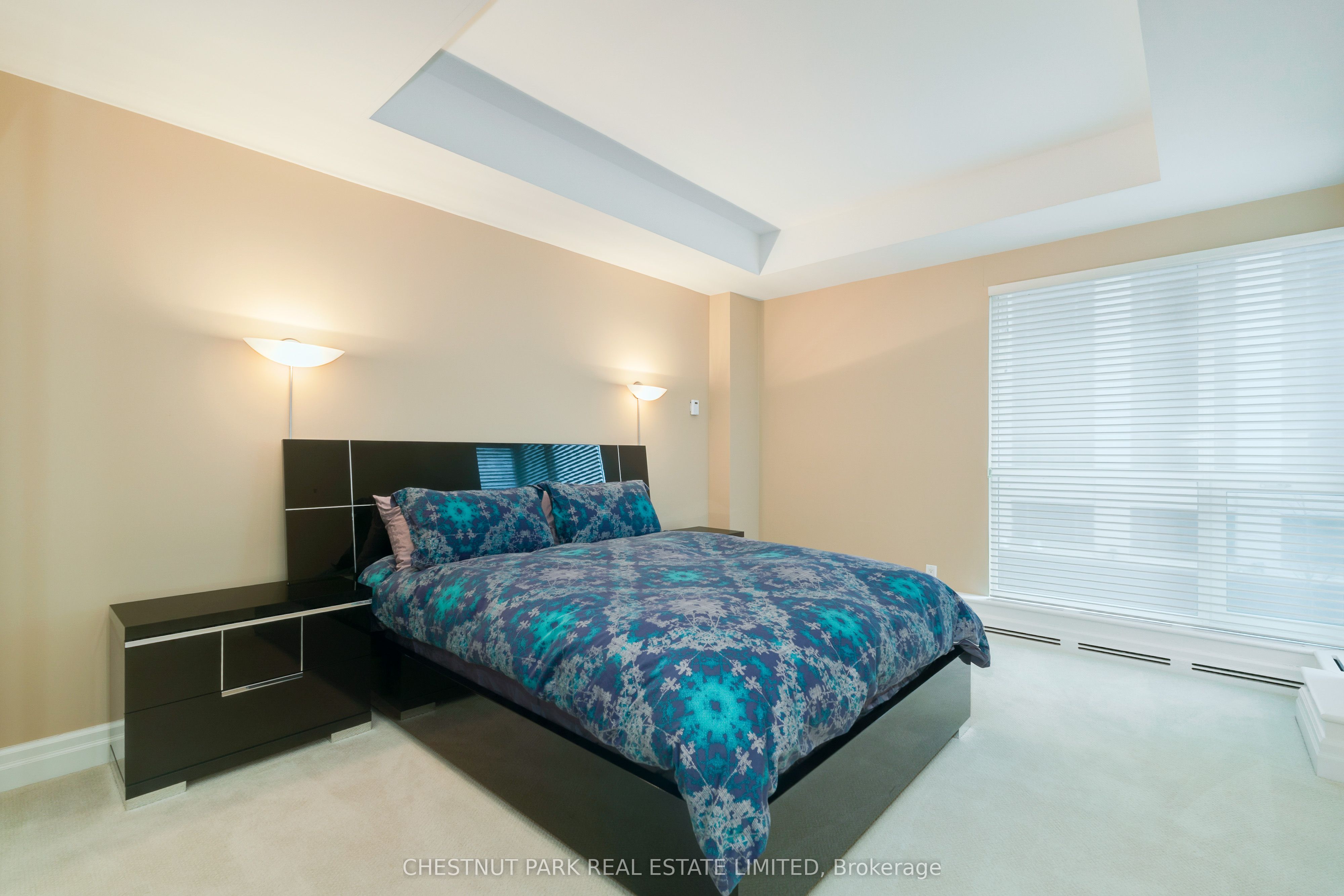 38 Avenue Road 400 Property Photo 16