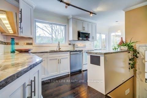 5 Hurlingham Crescent Property Photo 8