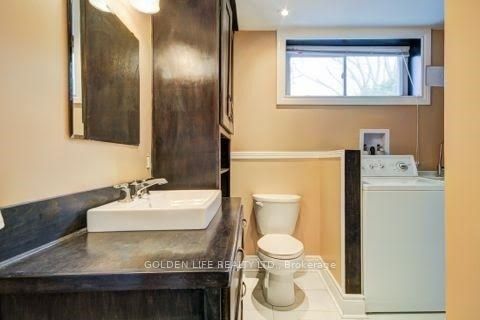 5 Hurlingham Crescent Property Photo 15