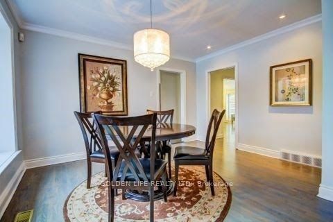 5 Hurlingham Crescent Property Photo 17