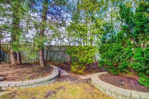 5 Hurlingham Crescent Property Photo 24