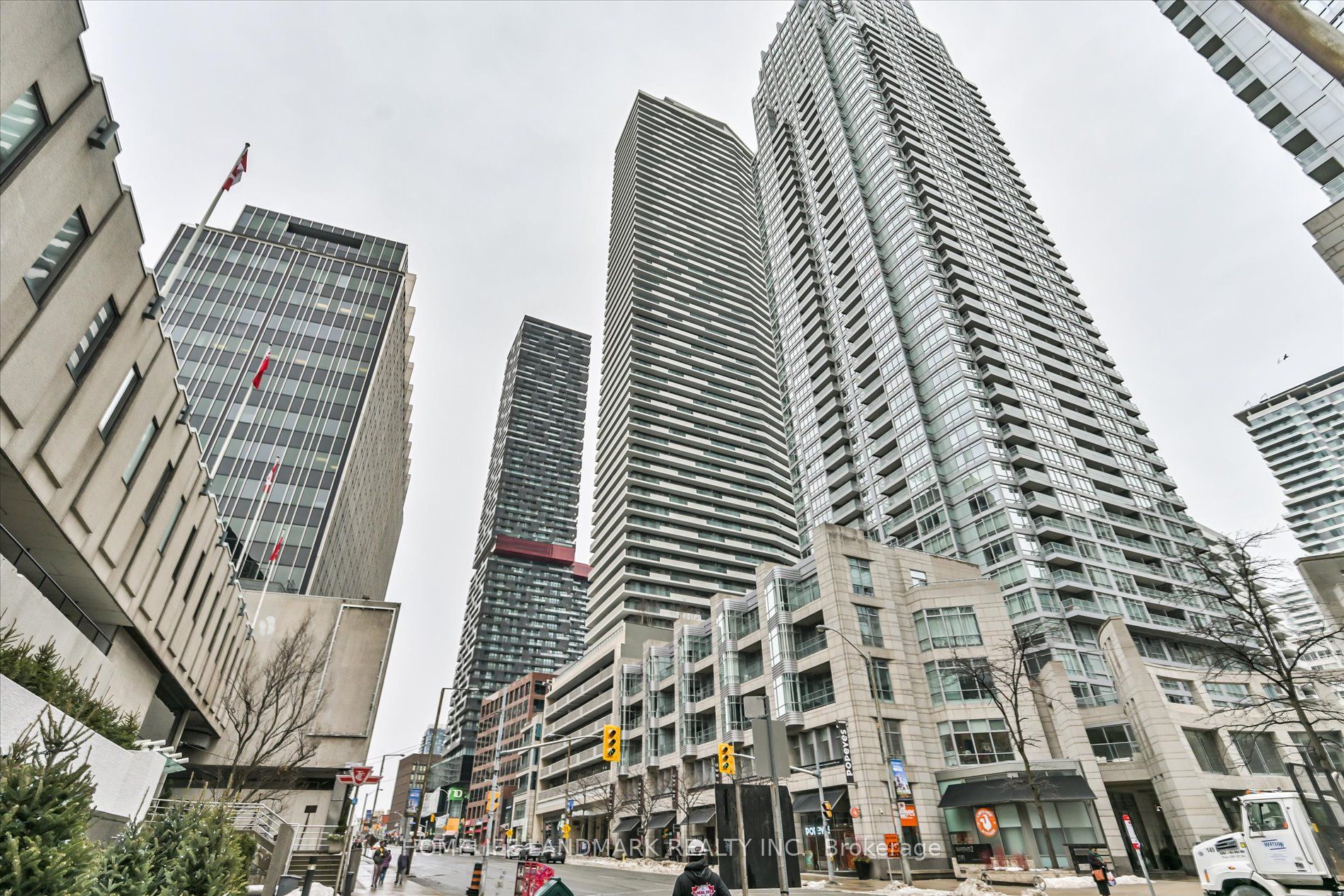 #4003 - 2221 Yonge Street Property Photo