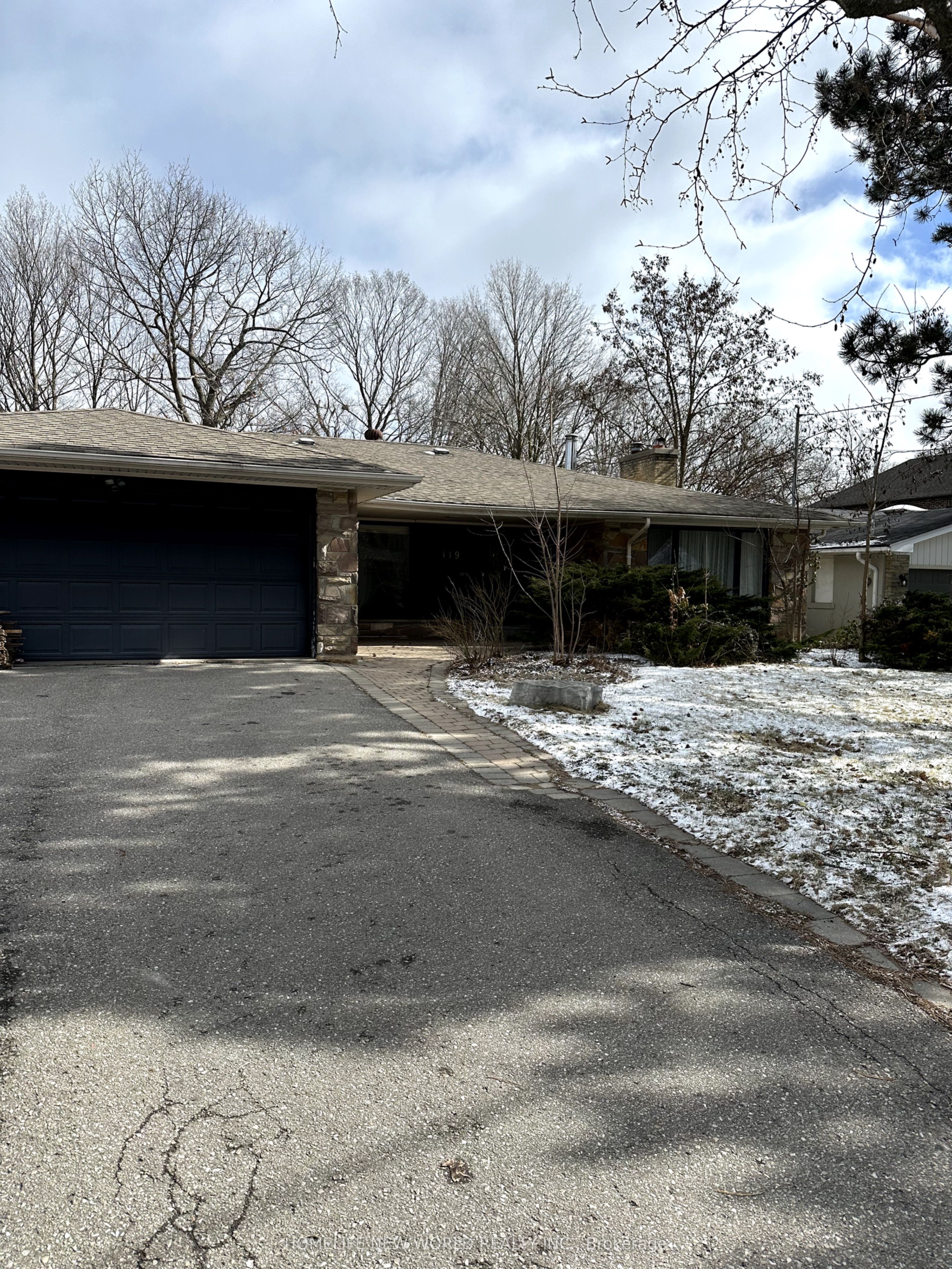 119 Burbank Drive Property Photo