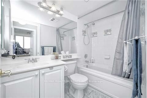 #1314 - 5 Northtown Way Property Photo 12