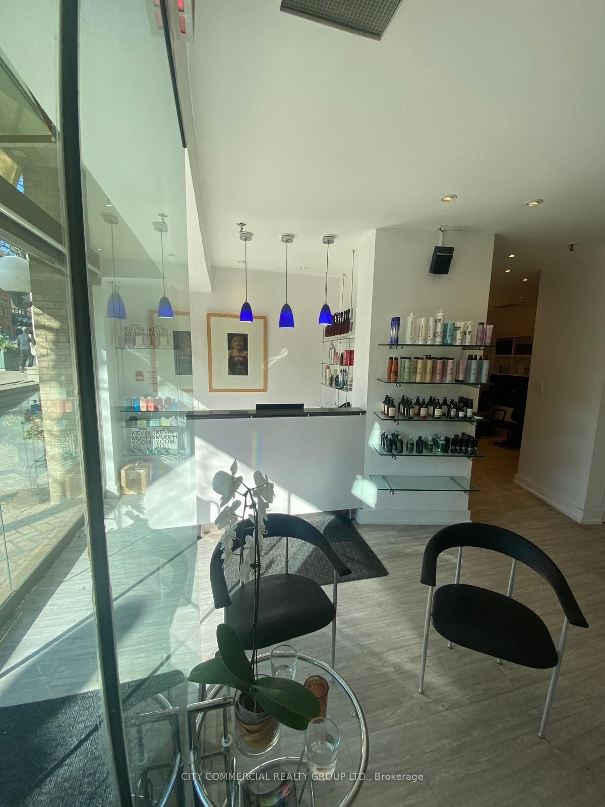 #12 - 1177 Yonge Street Property Photo 2