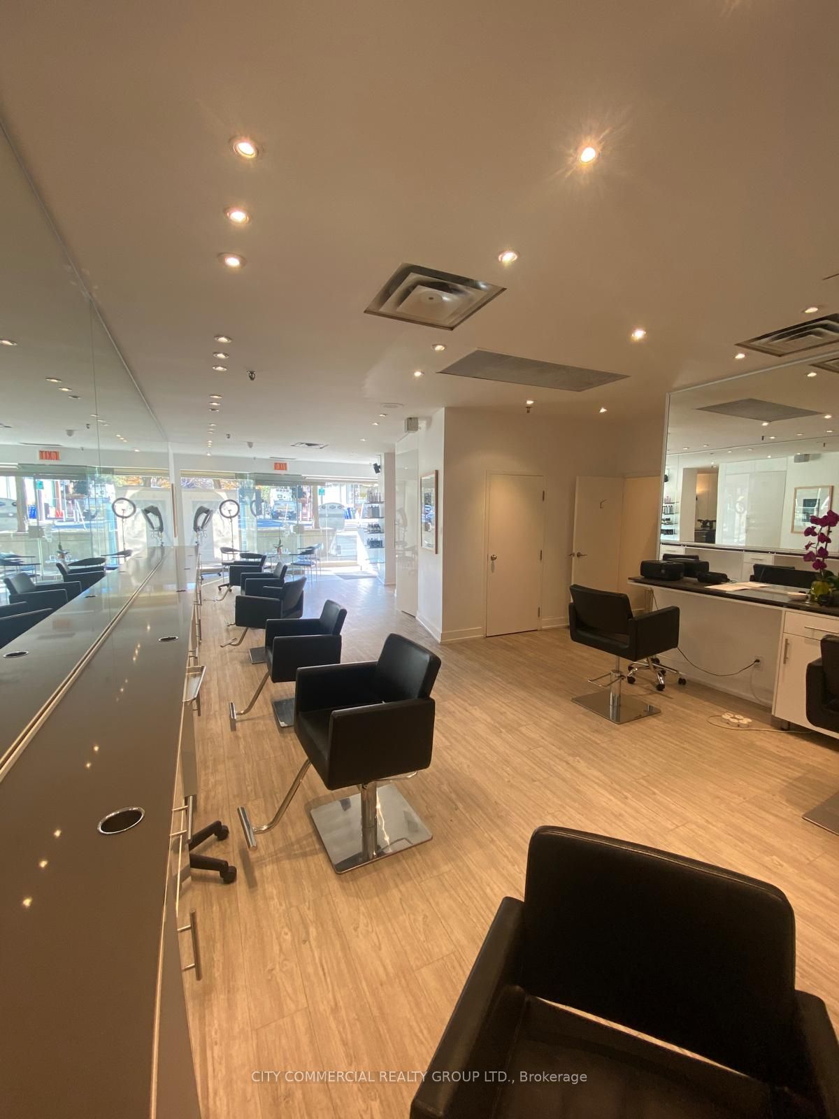 #12 - 1177 Yonge Street Property Photo 3