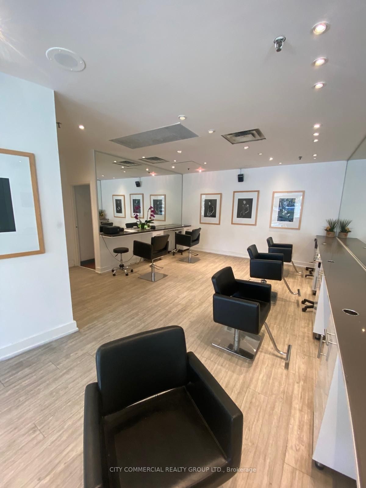 #12 - 1177 Yonge Street Property Photo 4