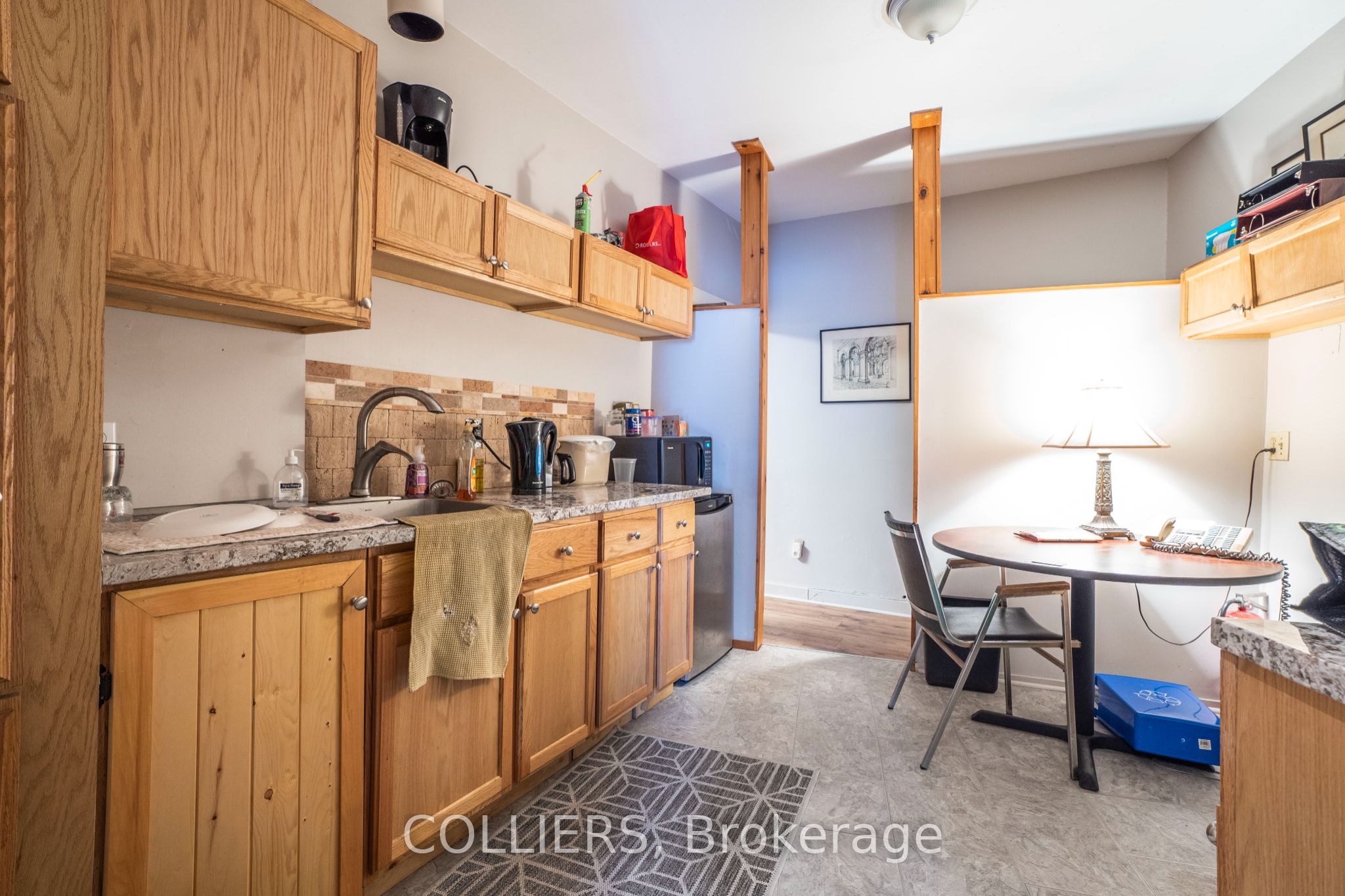 #102 - 533 Queen Street Property Photo 4