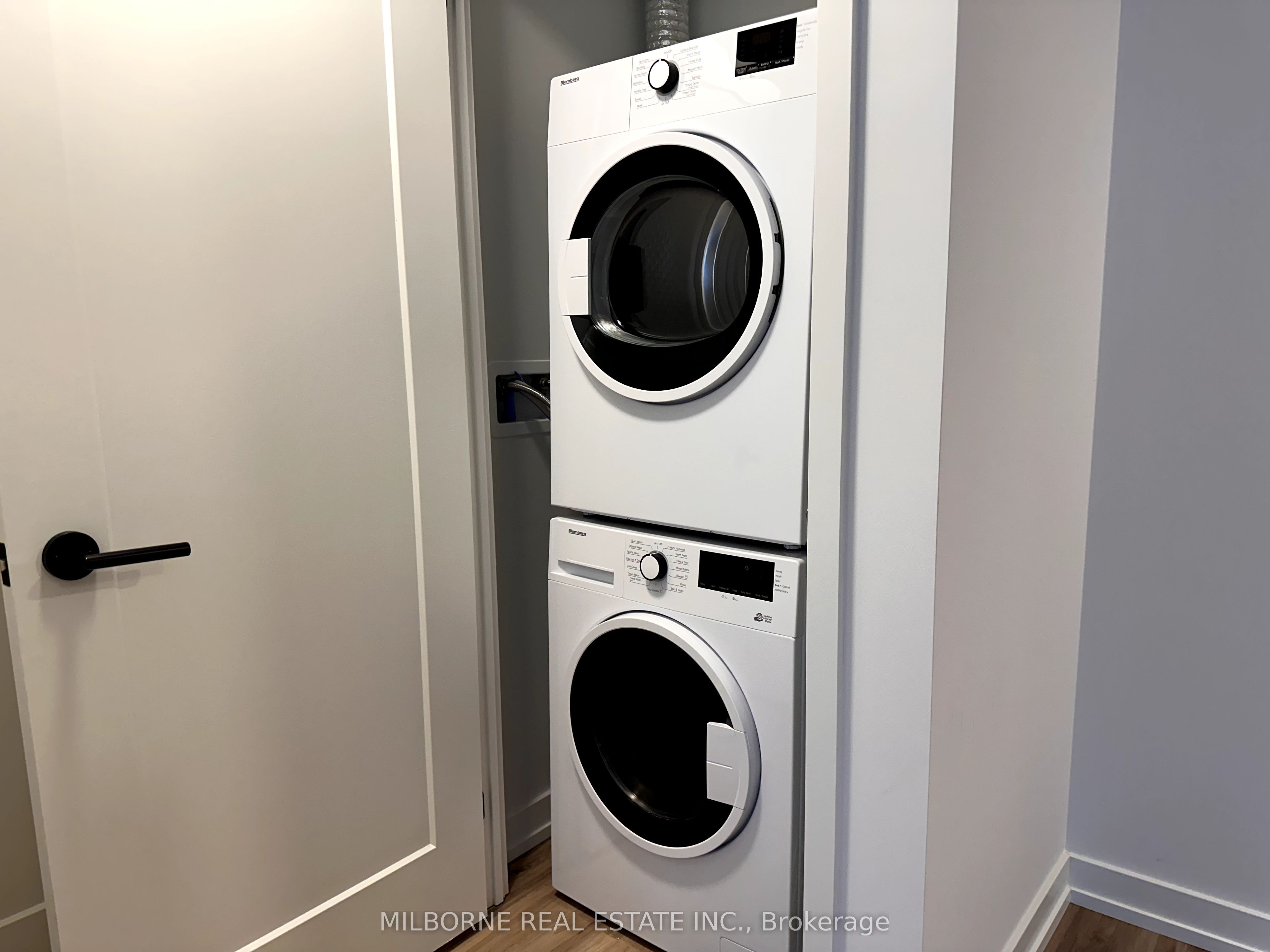 73 Broadway Avenue 402 Property Photo 6