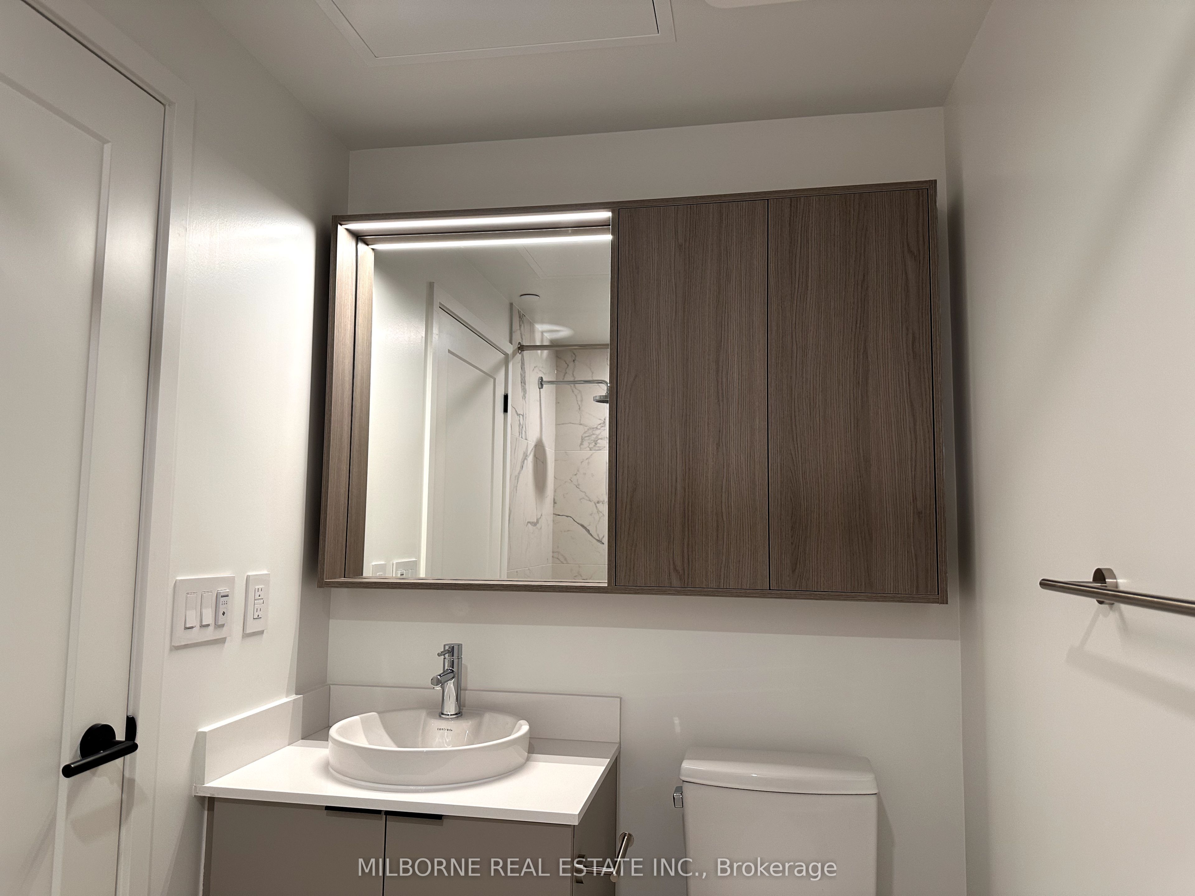 73 Broadway Avenue 402 Property Photo 7