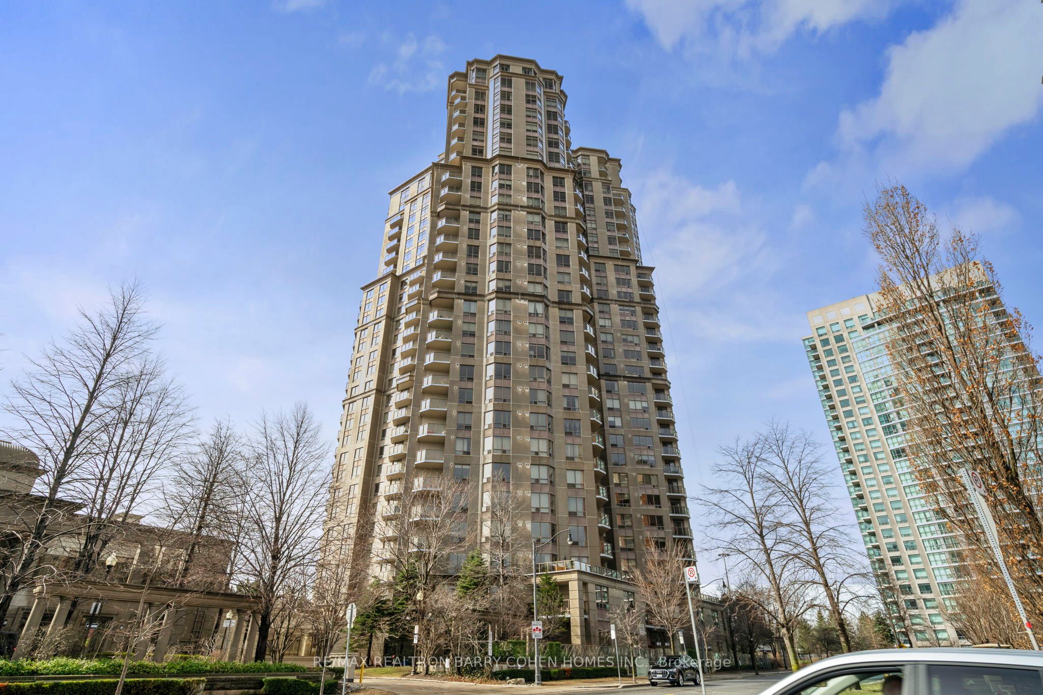 80 Harrison Garden Boulevard 624 Property Photo 1