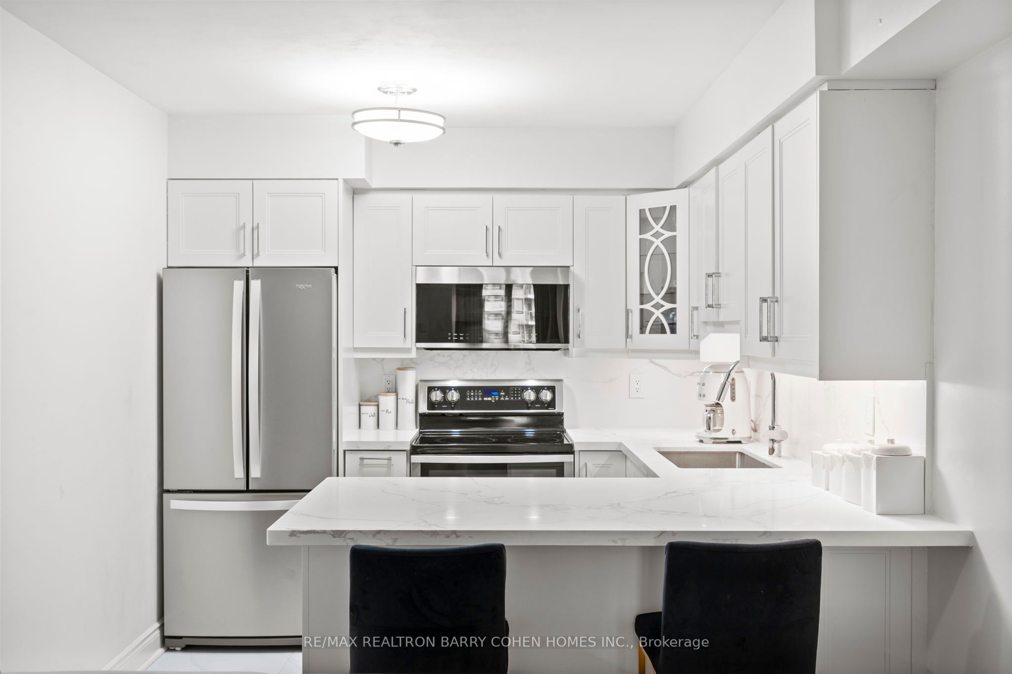 80 Harrison Garden Boulevard 624 Property Photo 8