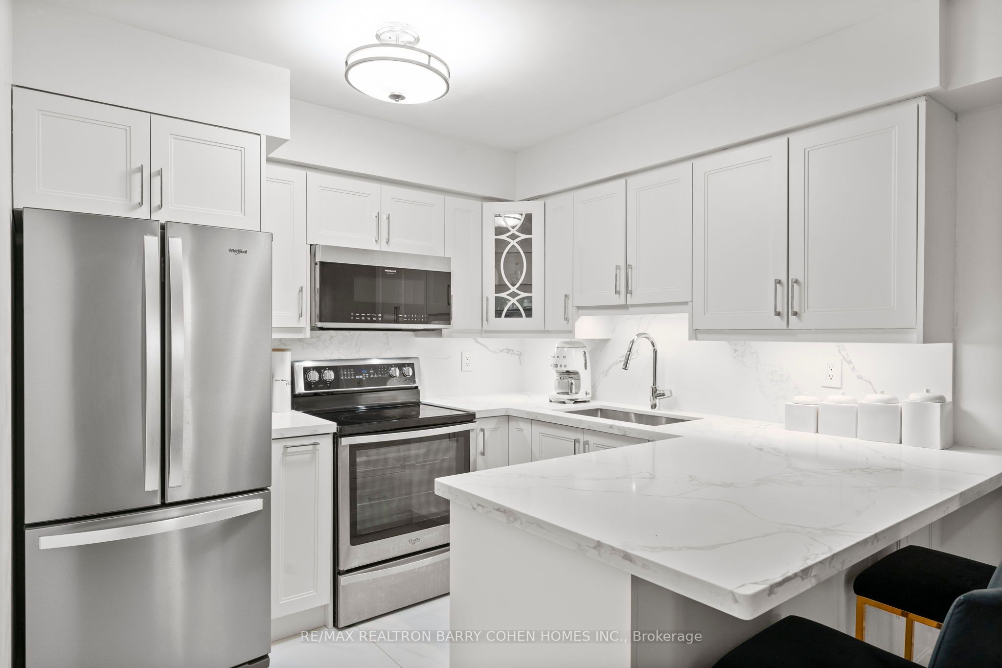 80 Harrison Garden Boulevard 624 Property Photo 9