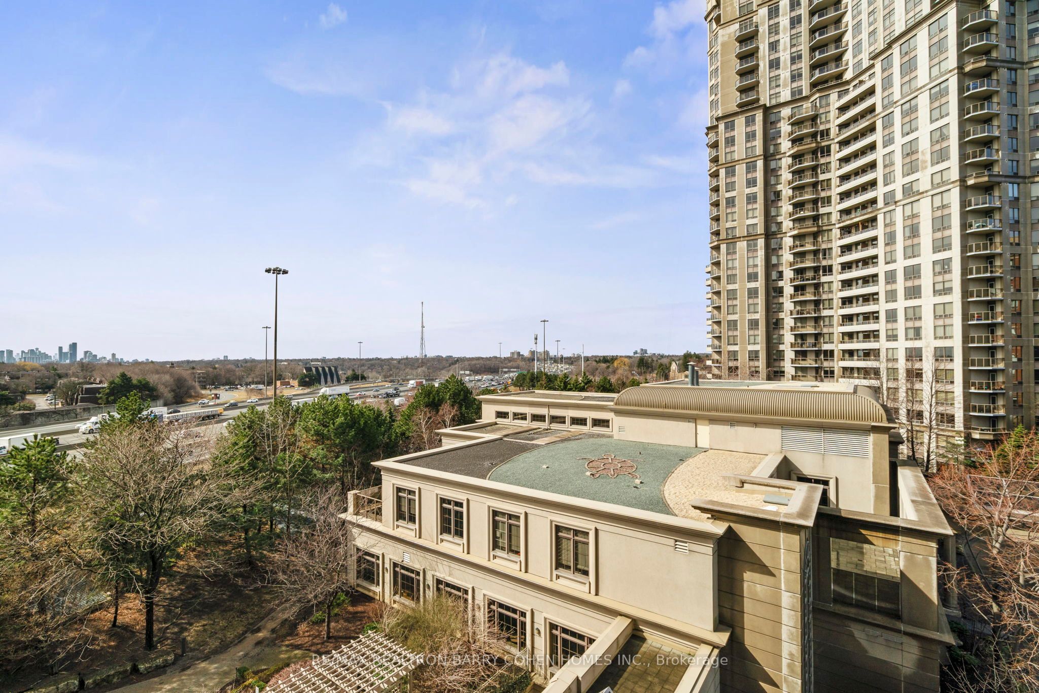 80 Harrison Garden Boulevard 624 Property Photo 18