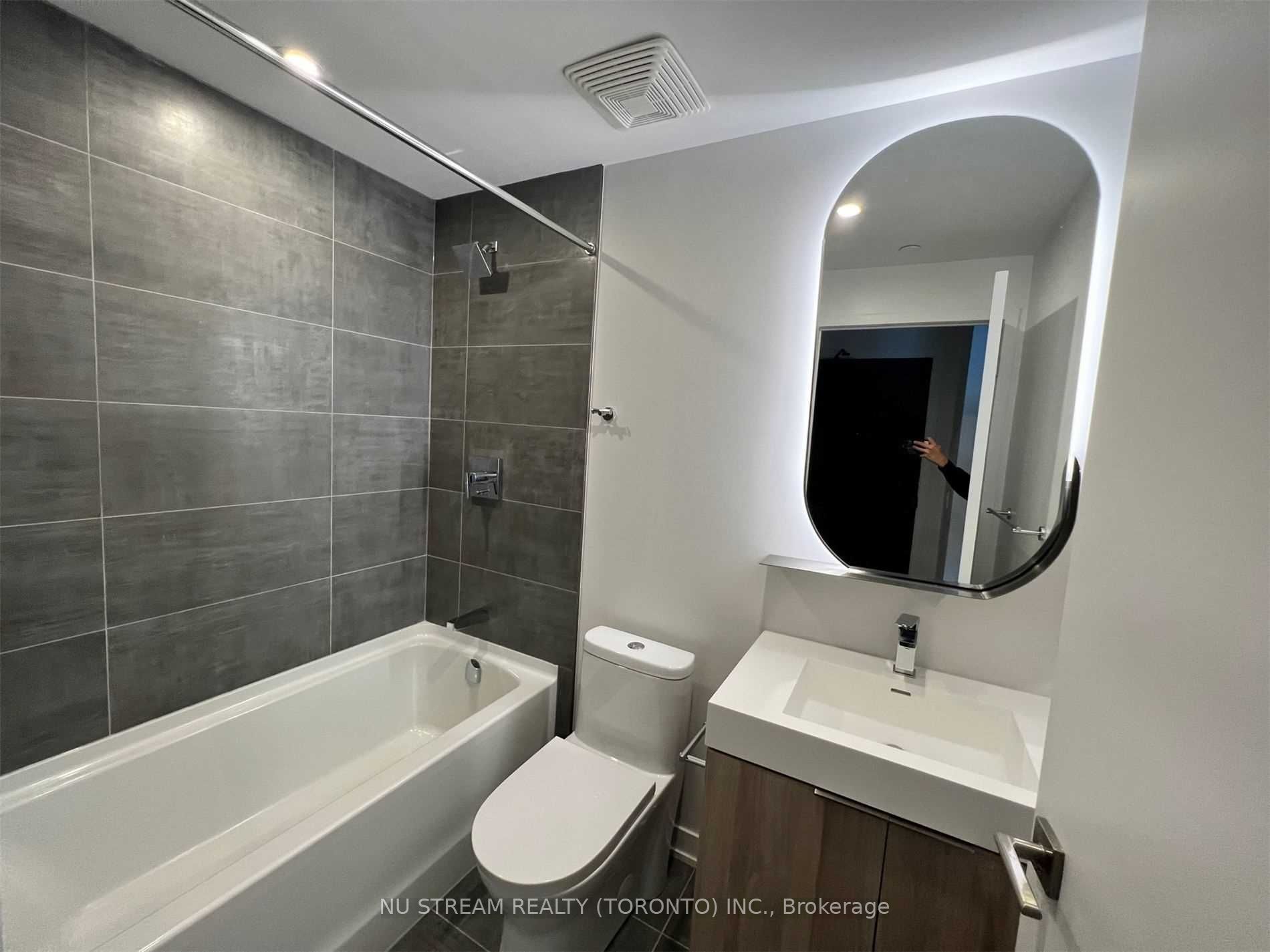 15 Holmes Avenue 2107 Property Photo 7