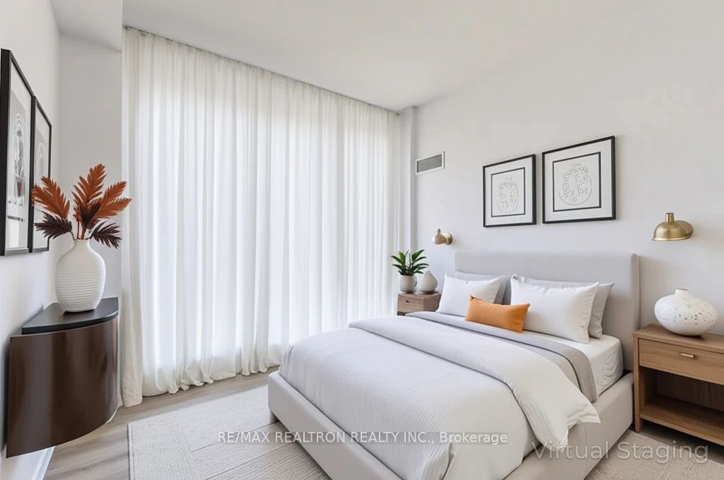 8 Eglinton Avenue E 1602 Property Photo 4