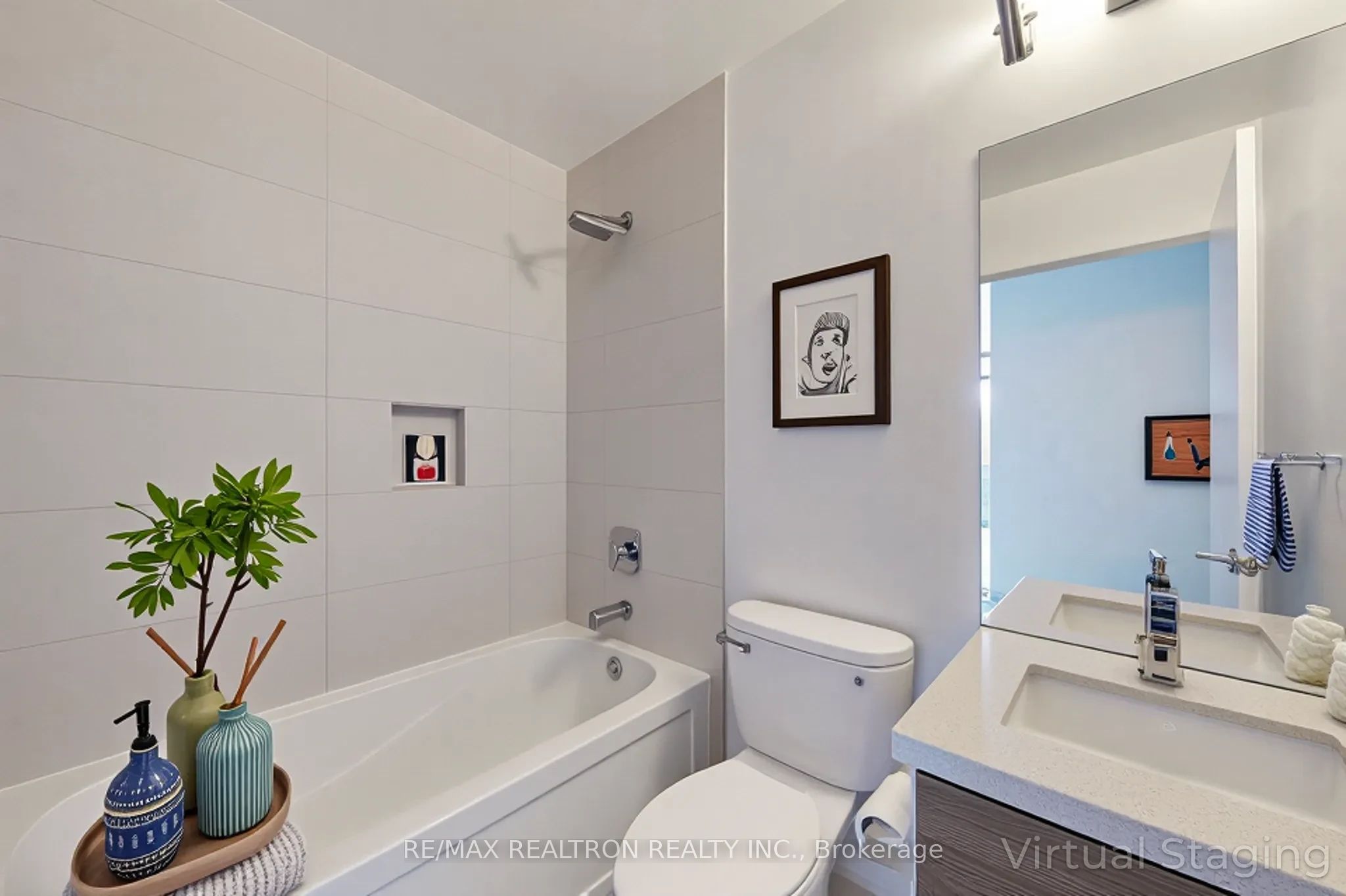 8 Eglinton Avenue E 1602 Property Photo 5