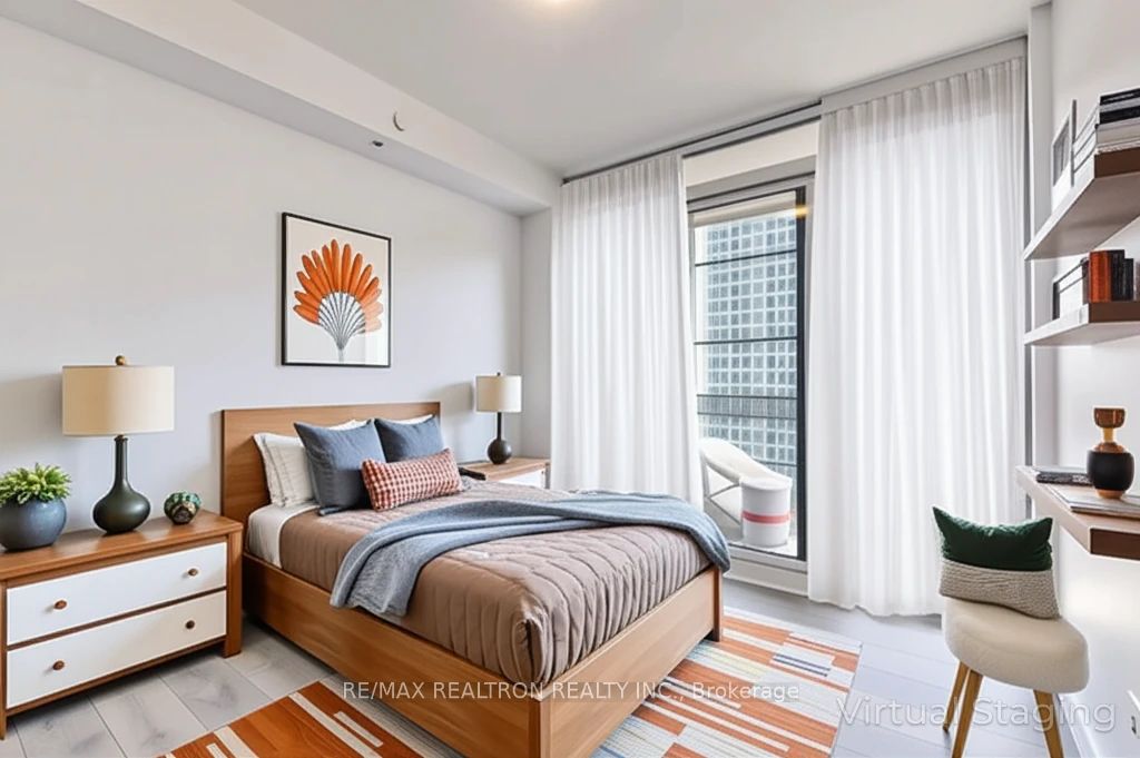 8 Eglinton Avenue E 1602 Property Photo 6