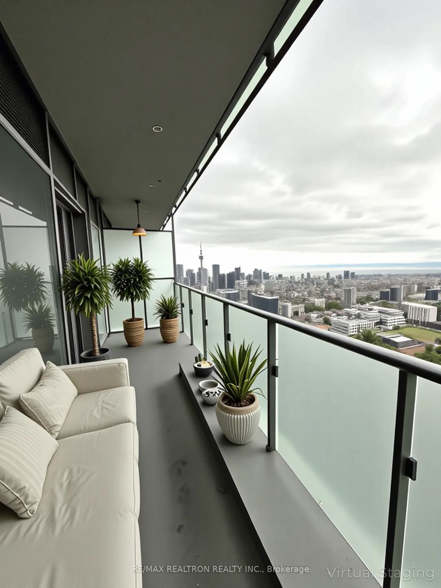 #LPH3 - 1080 Bay Street Property Photo 1