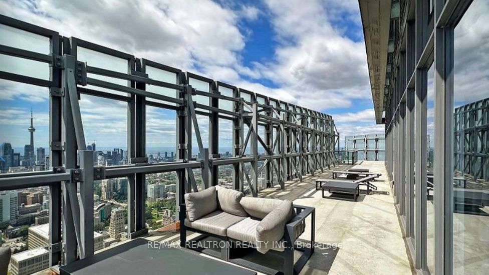 1080 Bay Street Lph3 Property Photo 9