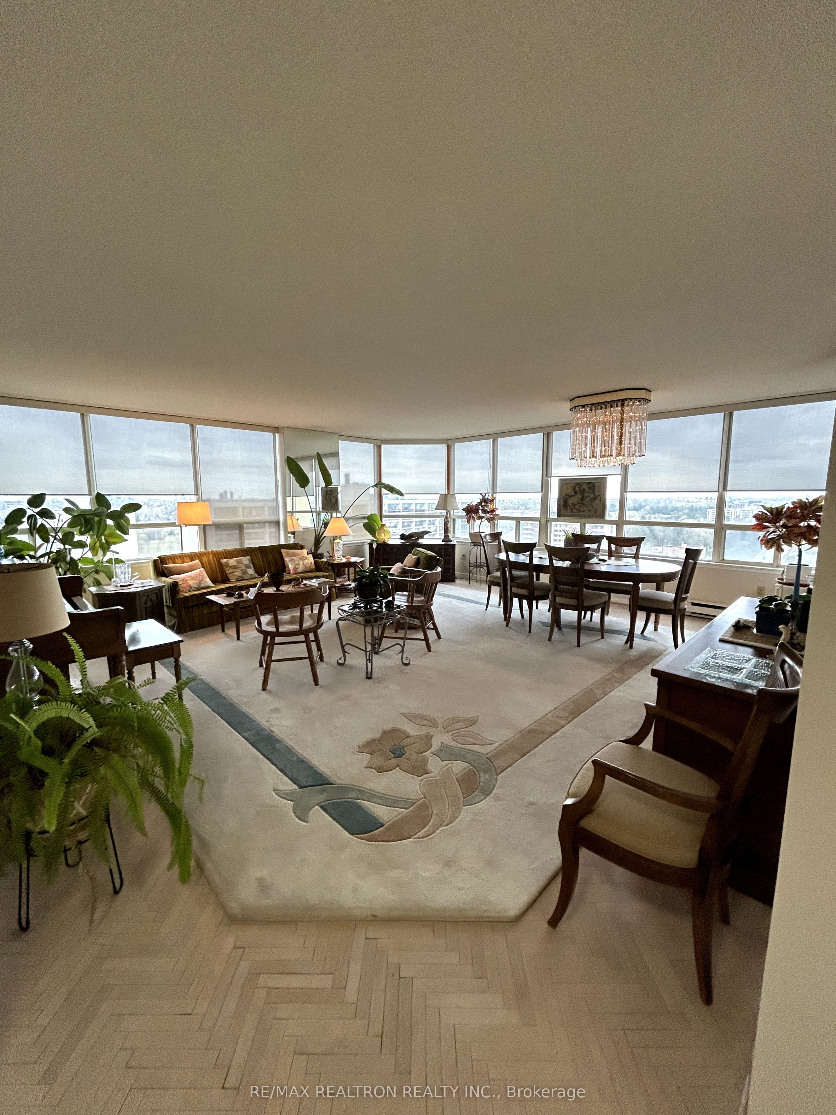 #1604 - 10 Torresdale Avenue Property Photo 1