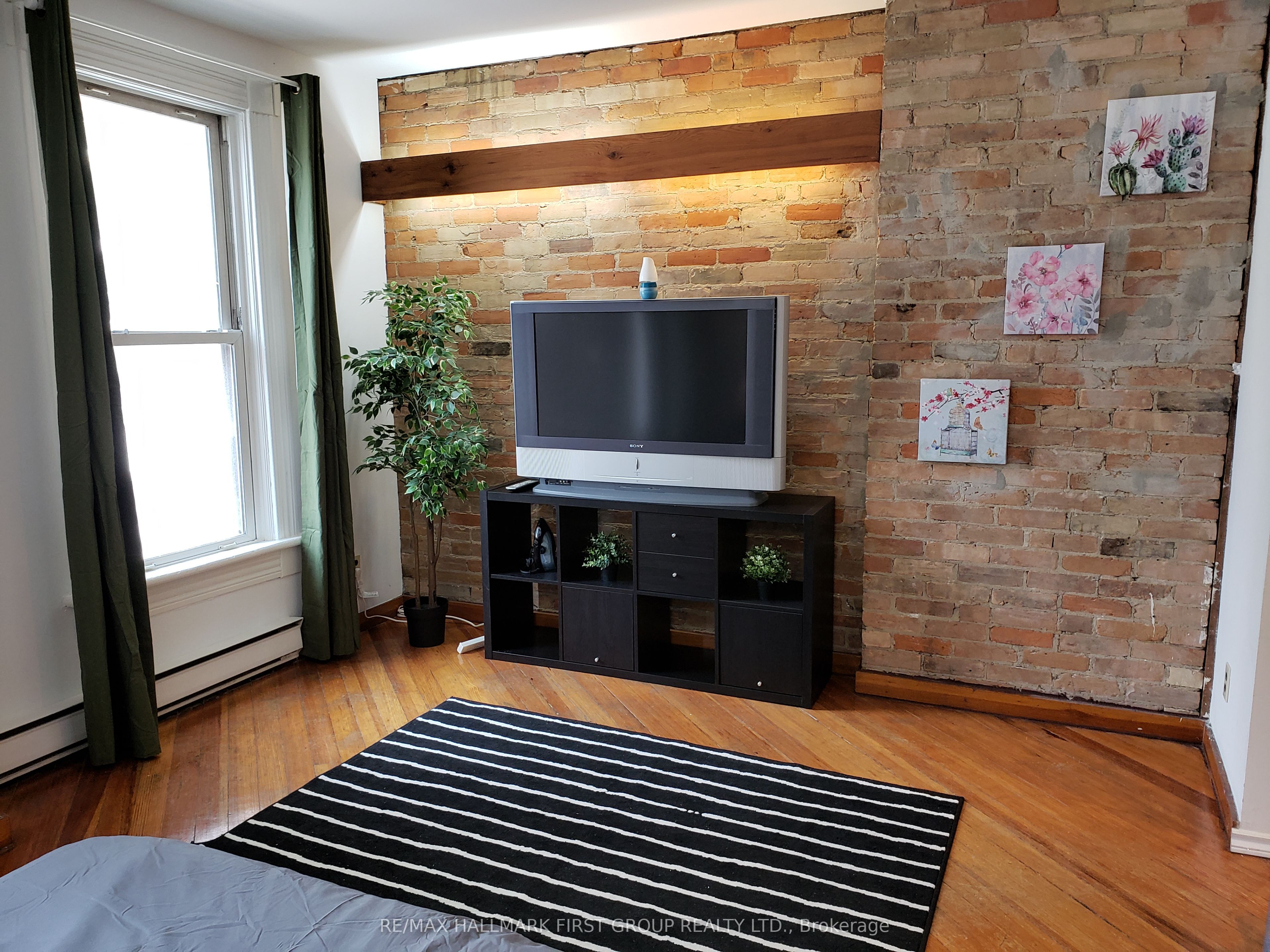 37 Mutual Street Property Photo 7