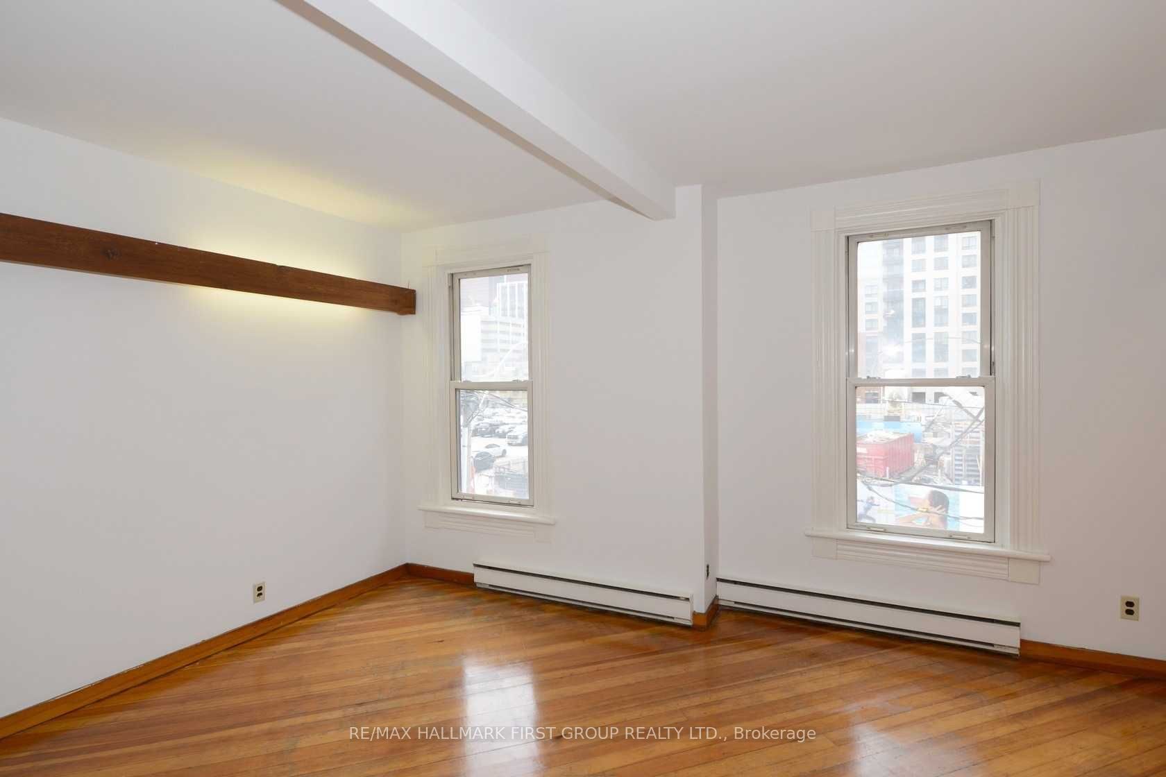 37 Mutual Street Property Photo 9