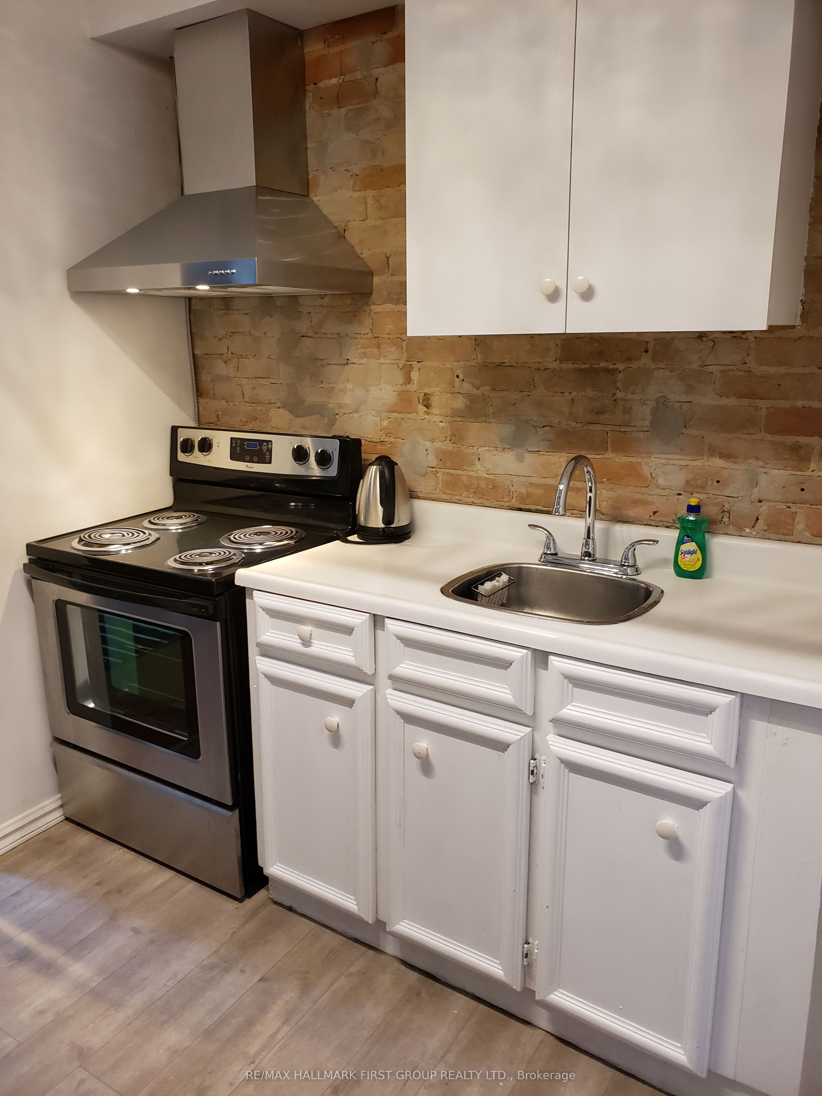 37 Mutual Street Property Photo 23