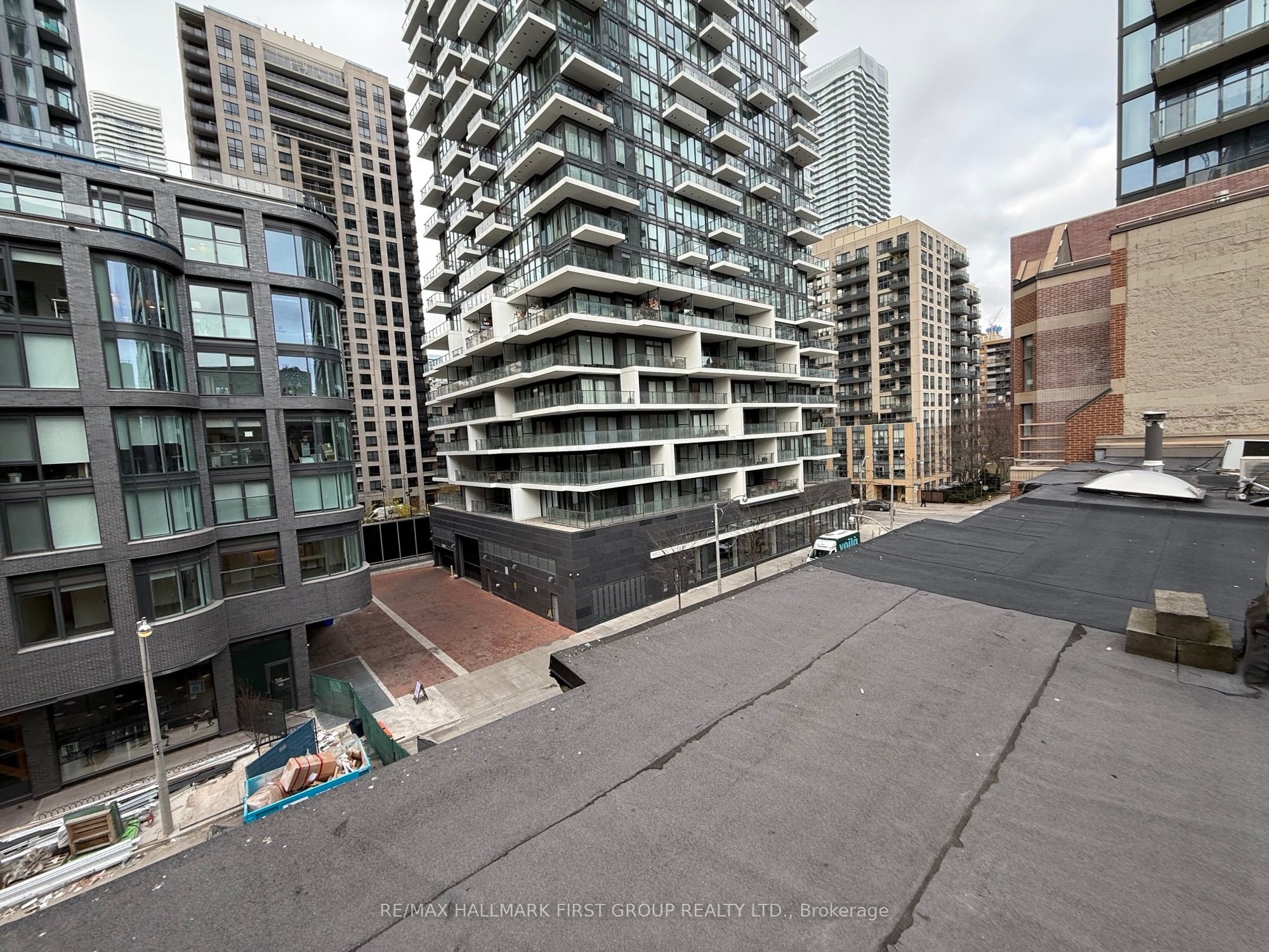 37 Mutual Street Property Photo 32