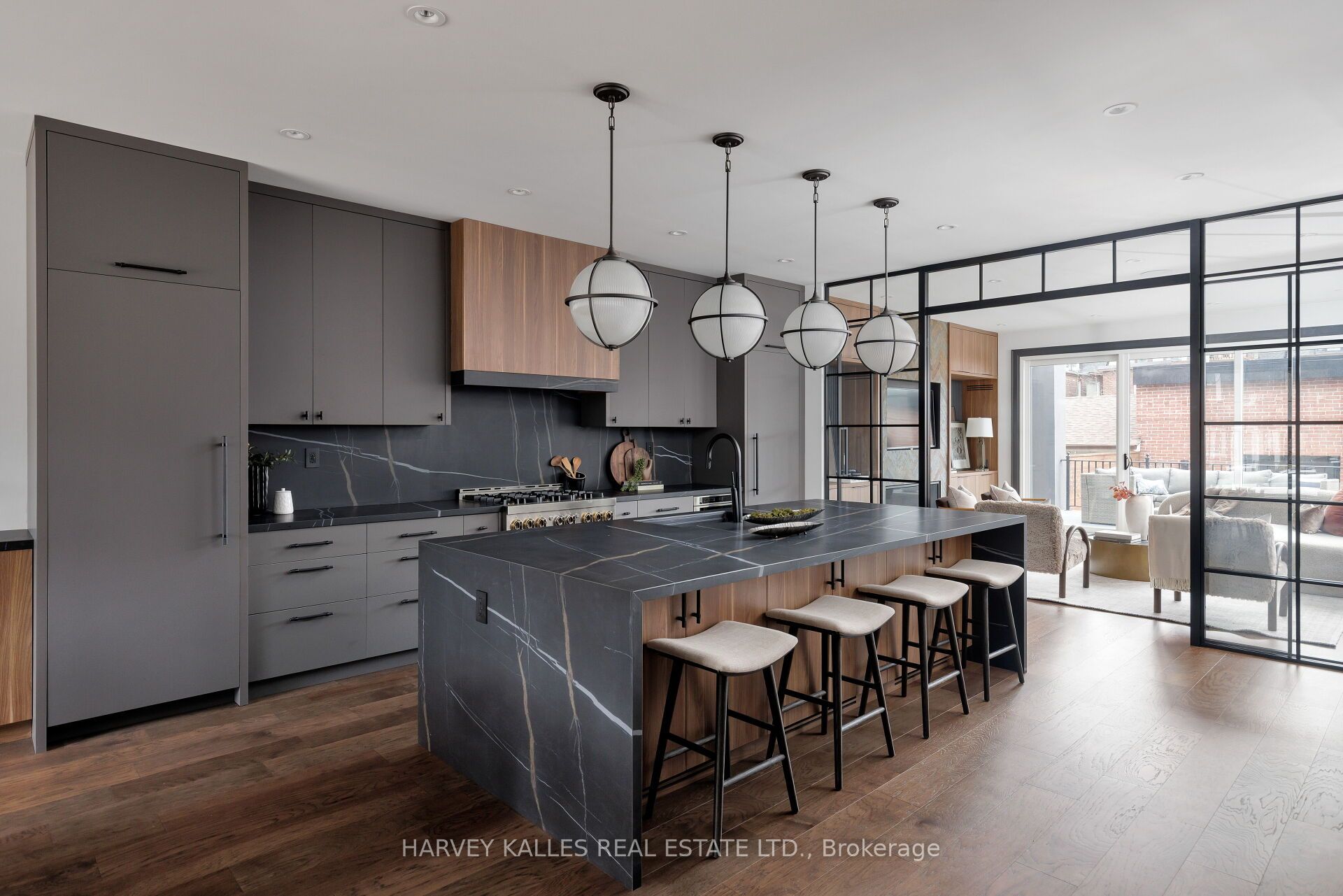 498 Roxton Road Property Photo 1