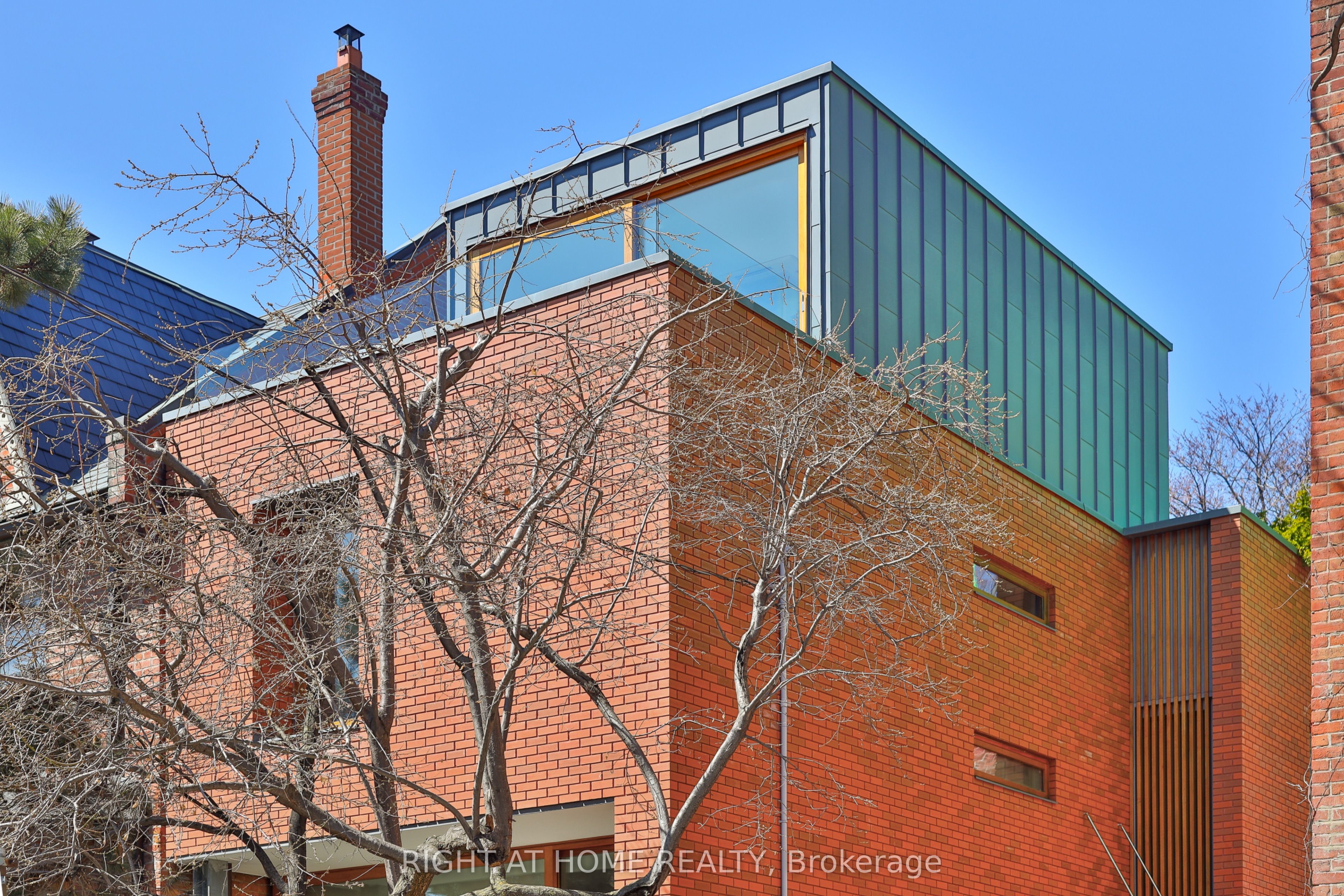 694 Richmond Street Property Photo 1